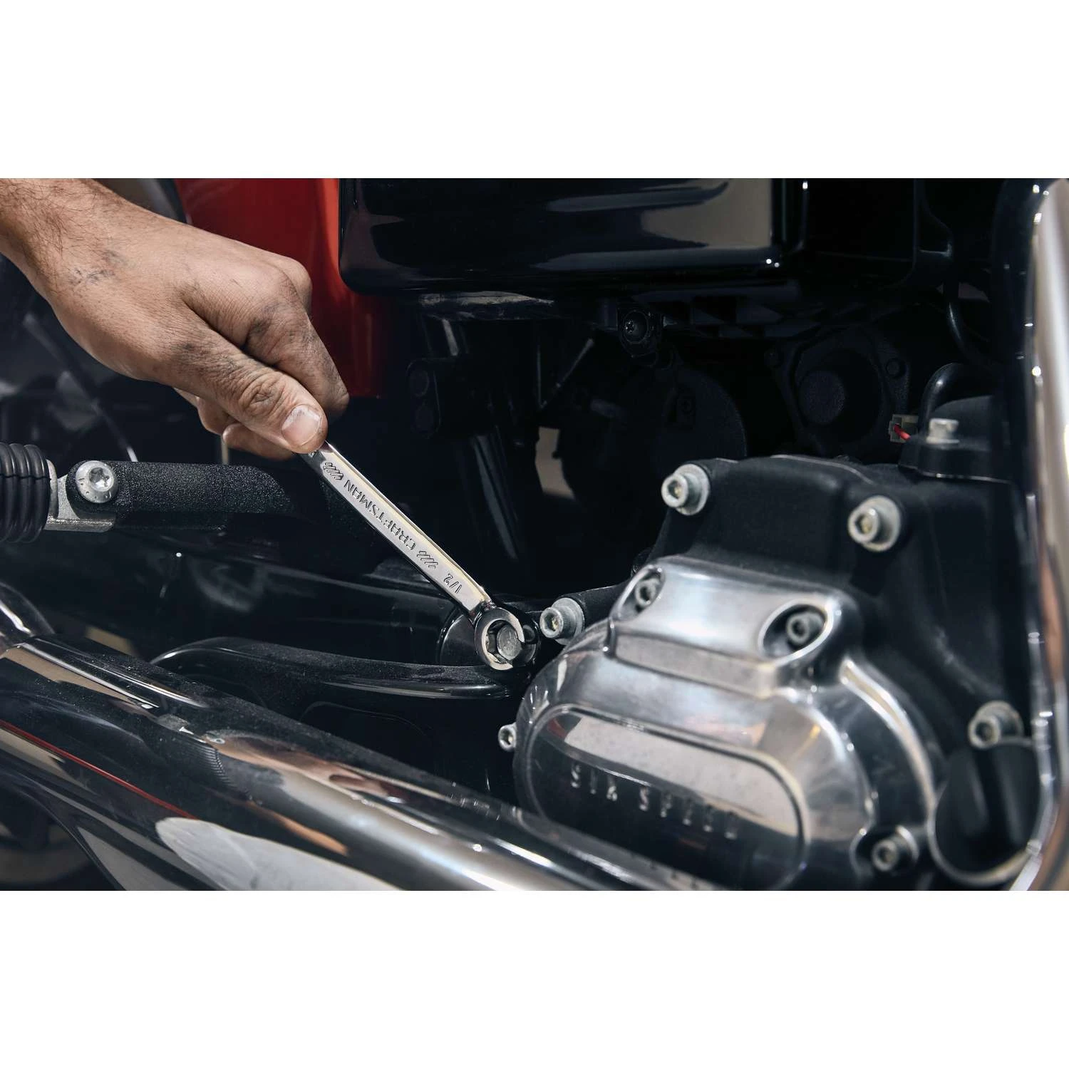 Craftsman 27 Mm X 27 Mm 12 Point Metric Combination Wrench 14.6 In. L 1 Pc 2 Craftsman 27 Mm X 27 Mm 12 Point Metric Combination Wrench 14.6 In. L 1 Pc - Image 2