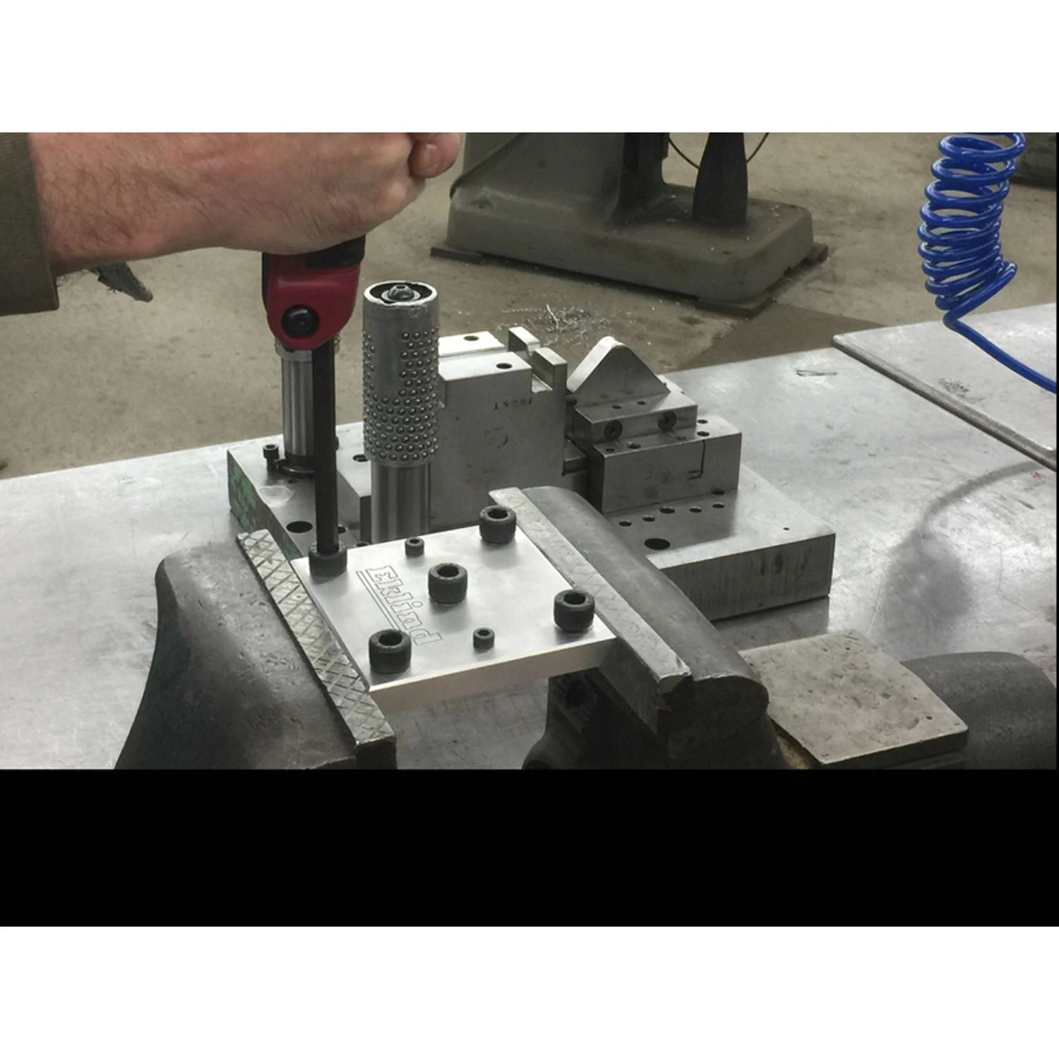 Eklind Ergo-Fold Assorted Metric Fold-Up Hex Key Set 7 Pc 4 Eklind Ergo-Fold Assorted Metric Fold-Up Hex Key Set 7 Pc - Image 4